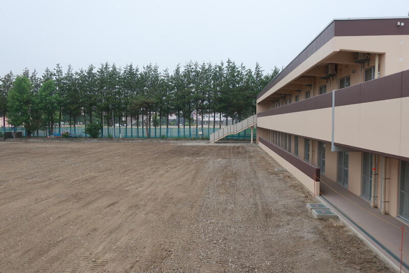 寄宿舎等とグランド